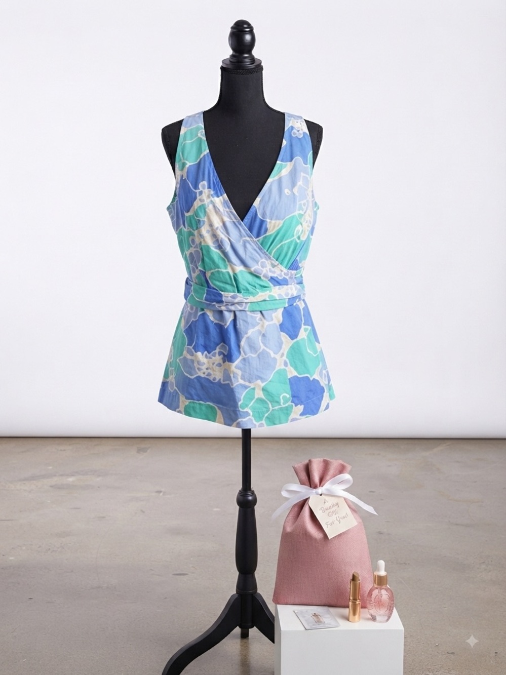 NWOT N Y & Co Floral Cotton Tank Top- XS & Beauty Gift Bag 🎁